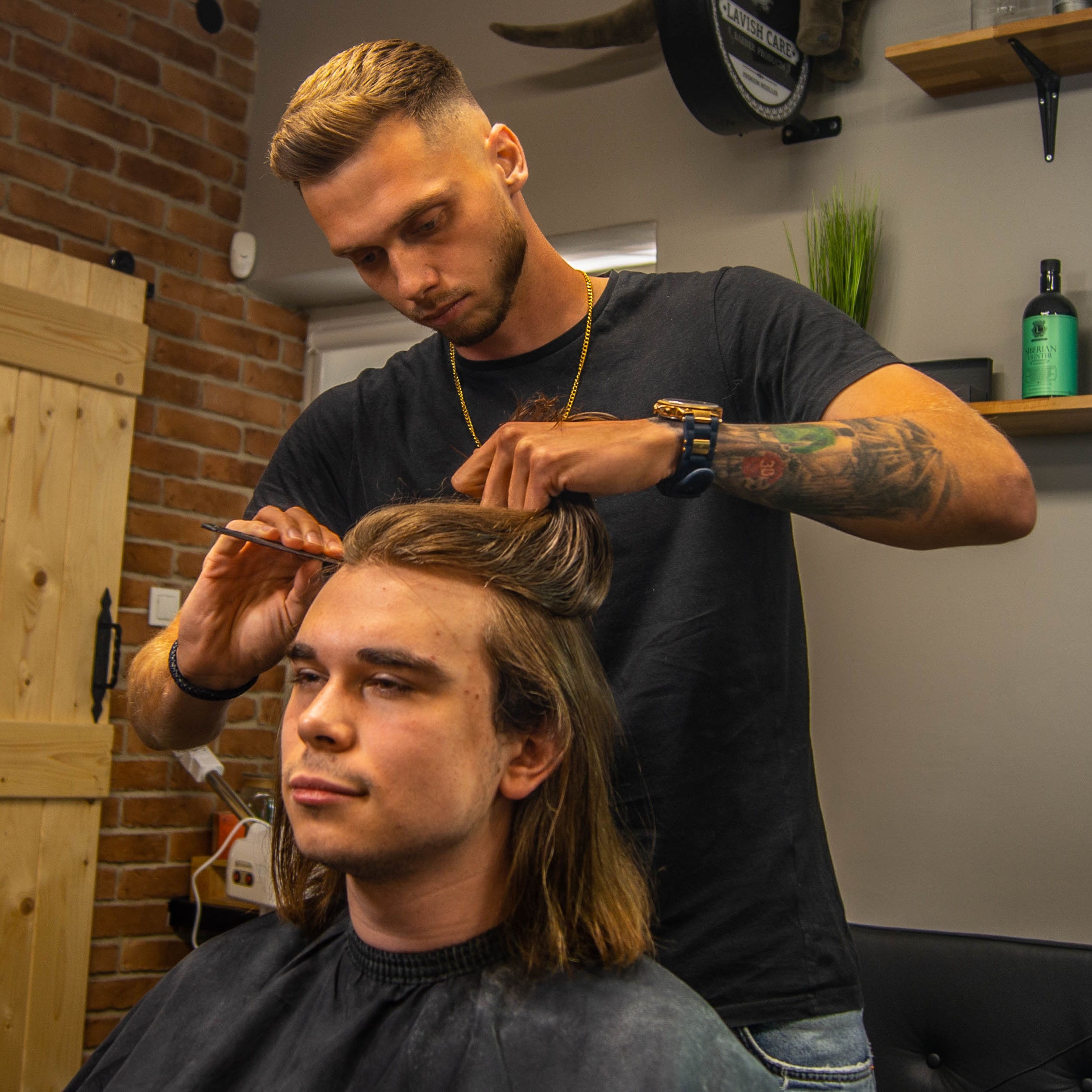 strzyżenie długich włosów